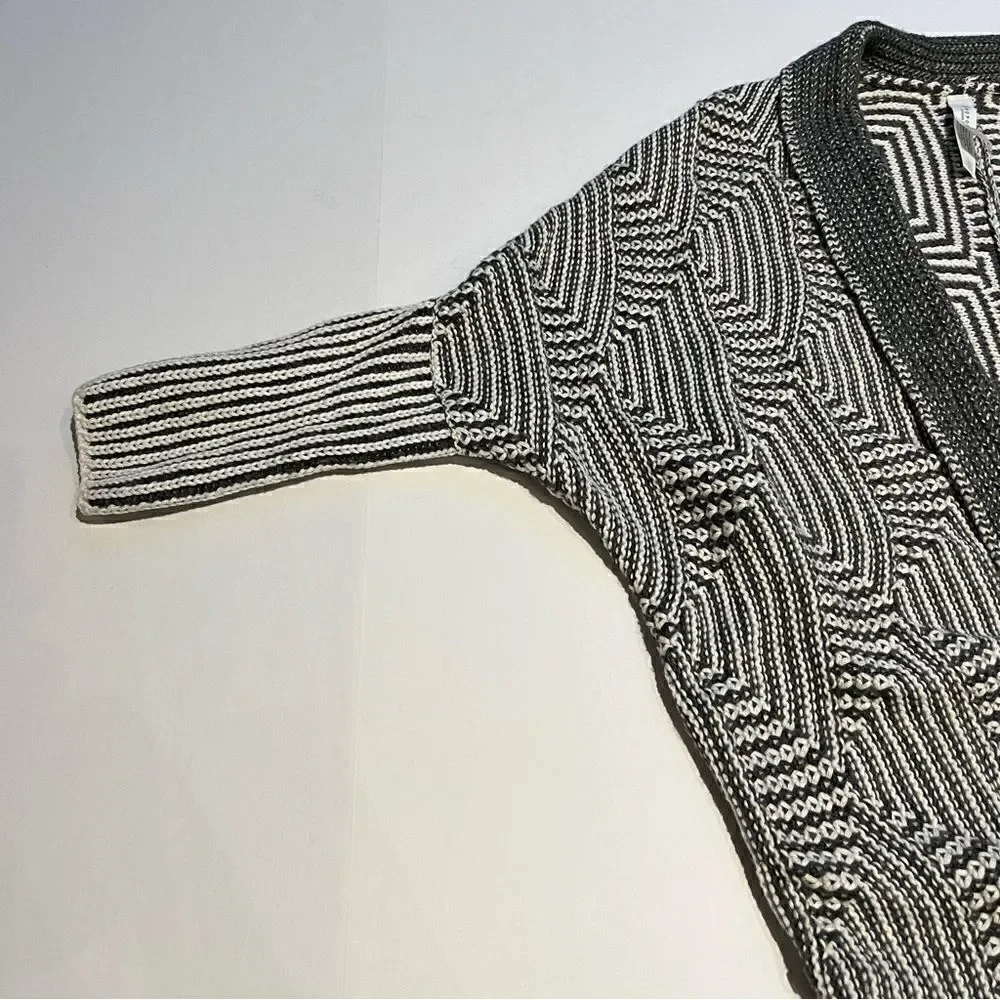 Aeropostale Cardigan Sweater Small Gray and white open front